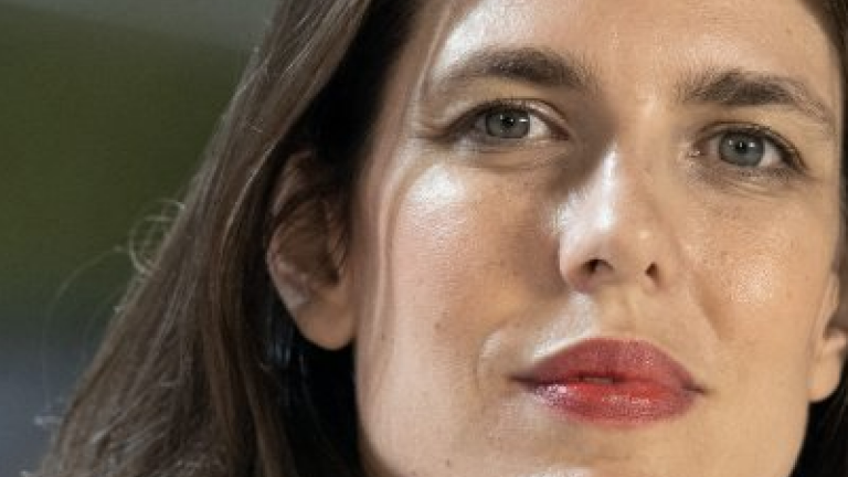 Charlotte Casiraghi,  frôle le divorce –  le grain de sel de Caroline de Monaco …