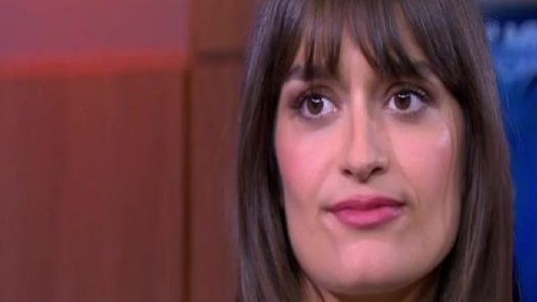 Clara Luciani violent clash avec Patrick Cohen après une confidence stupéfiantes dans C à vous