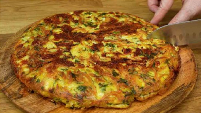 Découvrez la délicieuse recette de l’omelette aux pommes de terre farcie à la mozzarella