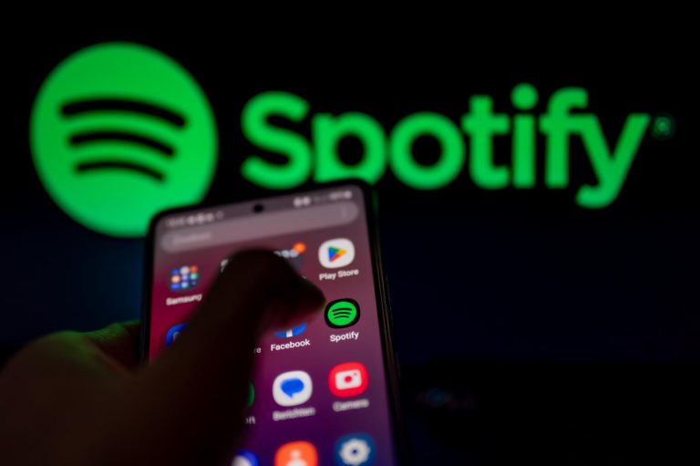 Spotify devrait revoir son modèle de redevances l’année prochaine