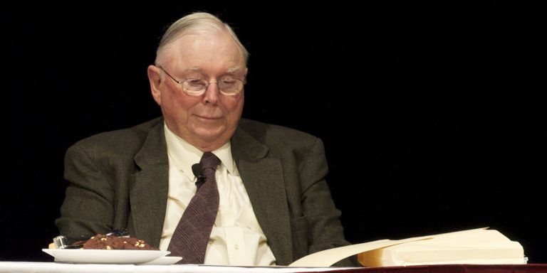 Décès de Charles T Munger – à l’origine de la stratégie AAPL de Warren Buffett