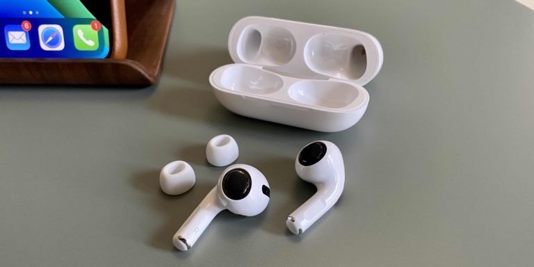 Clean AirPods Pro : quoi utiliser, comment et ce qu’il faut éviter