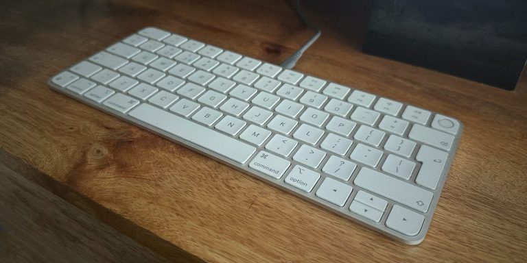 Comment utiliser un clavier Apple avec un Mac et un PC Windows en même temps