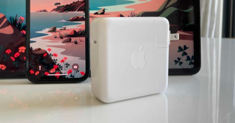 Pouvez-vous charger rapidement un iPhone avec un chargeur MacBook ?