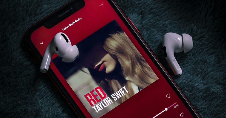 Les chansons de Taylor Swift de retour sur TikTok après la dispute avec Universal