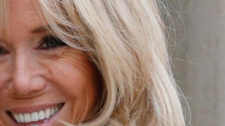 Deux femmes jugées pour diffamation : Brigitte Macron face à une rumeur infondée